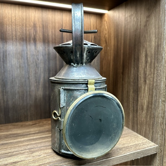 Railway Lamp.jpeg